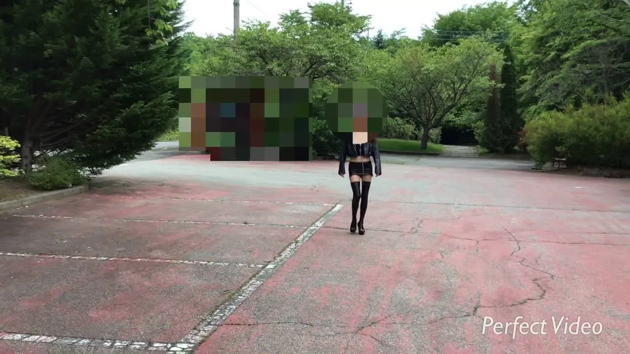 エナメル＆レザー散歩③ - FC2 Video