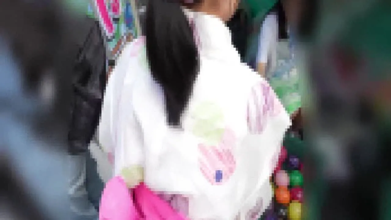 みゆちゃん18歳 Gカップ色白美巨乳LJ◯アイドルとノーパンノーブラ浴衣姿でお祭りデートからのヌル - FC2 Video