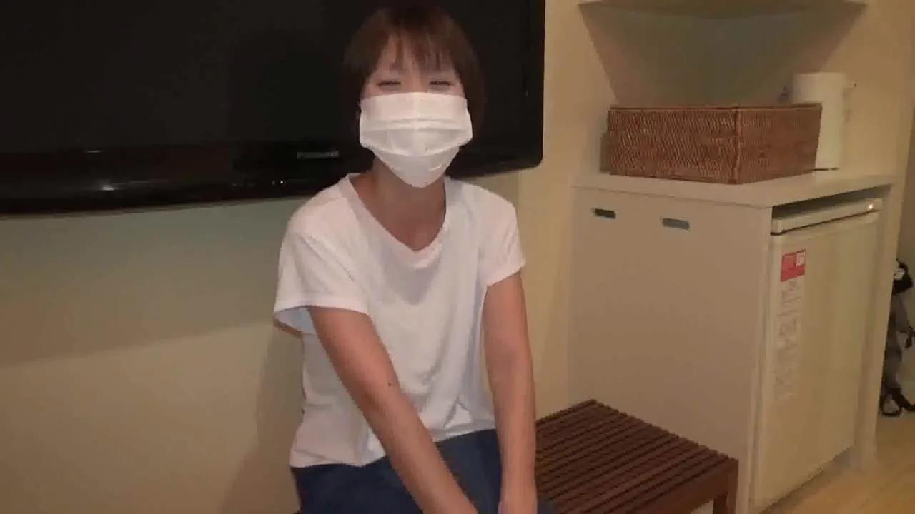 【無修正】りえ32歳　グチョ濡れ敏感ショートカット主婦に生ハメ大量発射 - FC2 Video