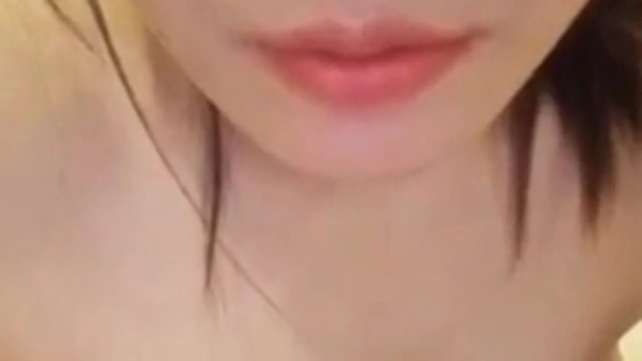 ASIAN BABE.MP4 (poor quality) - FC2 Video