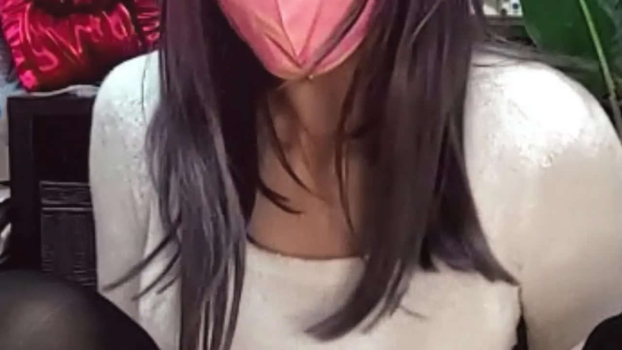 サンプル：【個撮】マスク美女の女装が配信しながらオナニーする動画 - FC2 Video