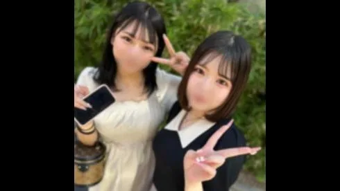 【逆3P】あゆちゃんと爆乳の同級生。酔った2人にチ●コは好き放題される。中出しは取り合いです。 - FC2 Video