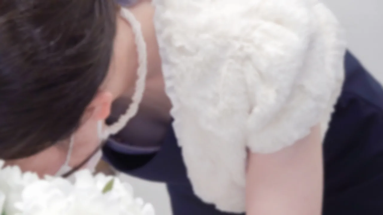 結婚した先生の結婚式 お色直し・胸チラ・パンチラ 4名 - FC2 Video