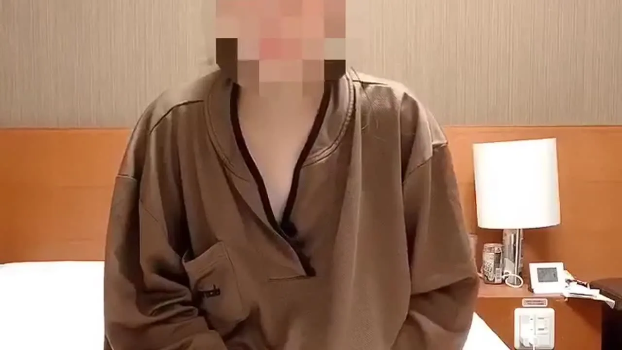 【人妻】出張先　ホテル　オナニー　報告動画　出張先でご主人様に見て頂きたくてオナニー - FC2 Video