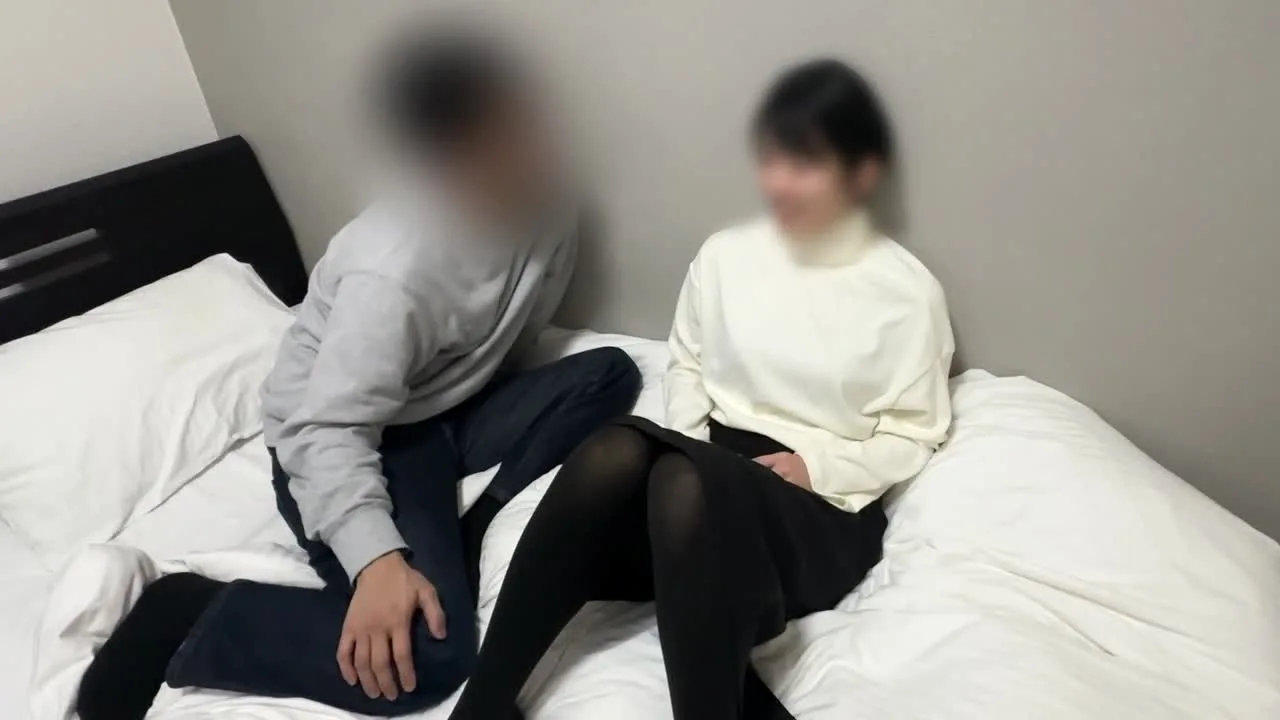 【初恋の女友達と13年ぶりに再会した日に中出し】「あんっ…中に出していいよ」内気で可愛い地元のマドンナと最高のセックス(#342) - FC2 Video