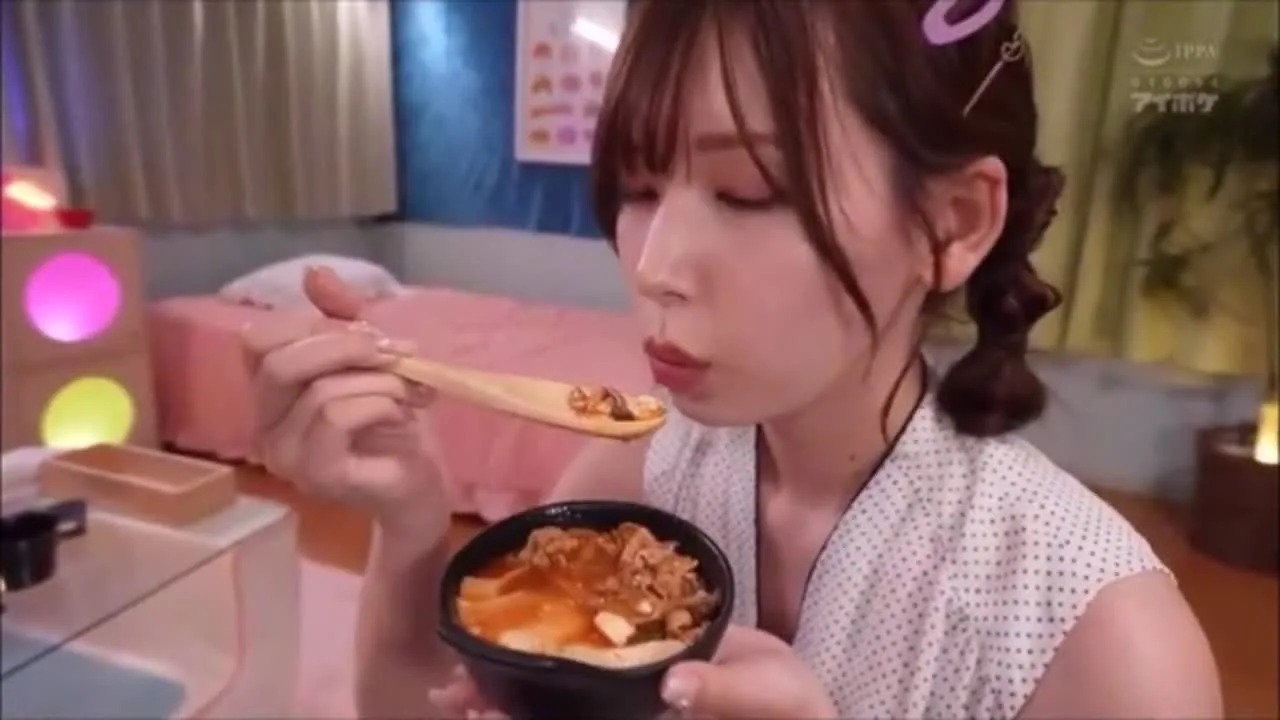 午餐 1/2 - FC2 Video