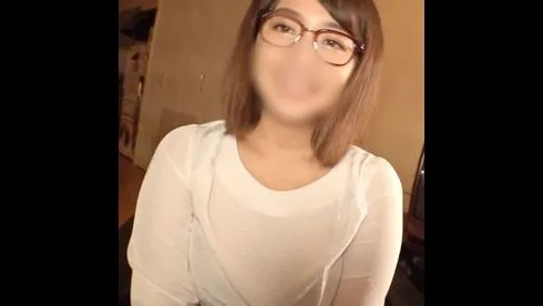 【素人/個撮】大人の色気溢れる26歳銀行員さん。ムッツリスケベの裏垢 - FC2 Video