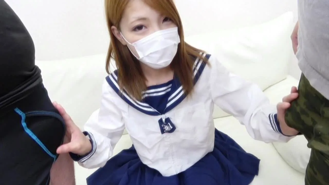 オッサンのチンポ「２本大丈夫！？」「はい！大丈夫です！」ノリが最高なギャルが中年肉棒を２本抜き♡ - FC2 Video