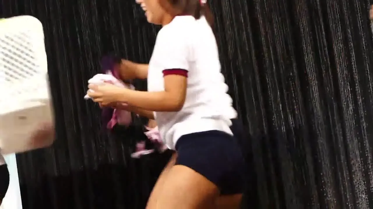 アダルトエキスポ潜入ルポ　セクシー女優が大暴れ　ファン狂喜乱舞 - FC2 Video