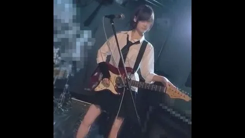 【顔出し高画質リマスター】美脚のバンド女子〜1st〜絶頂失神中出〜 - FC2 Video