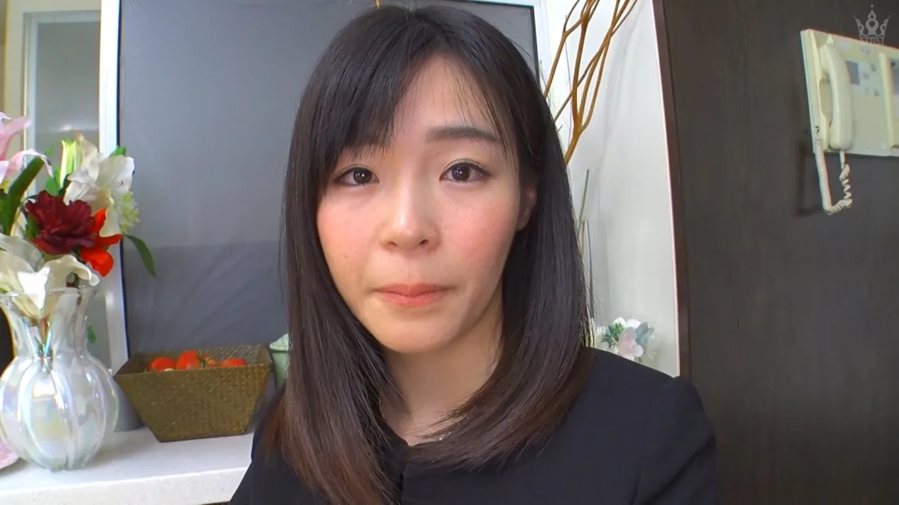 P076G01 熟れた美しい未亡人のカラダは感じてしまい…⁉遺影の前でイキまくる背徳SEX - FC2 Video