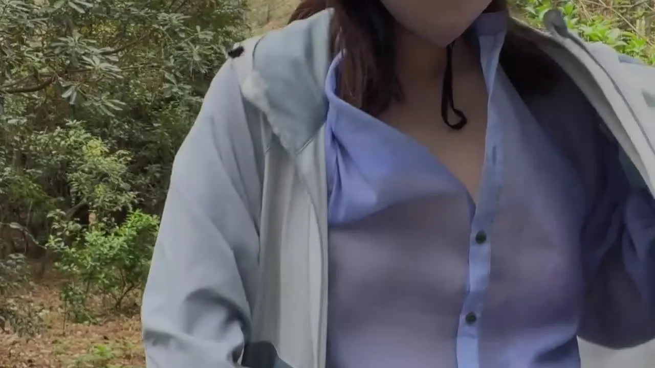 砂浜で野外露出　透けおっぱいマン毛晒し - FC2 Video