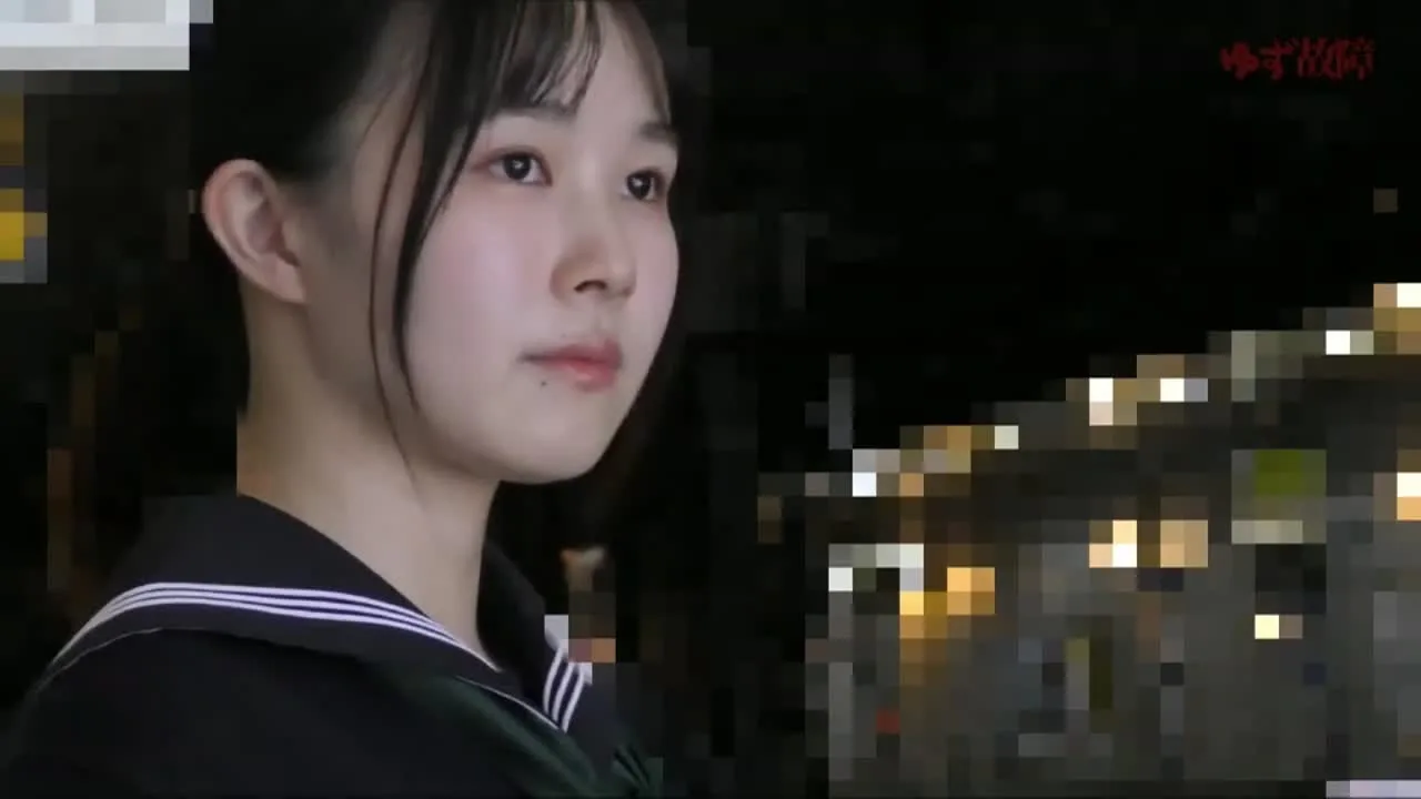 こんなピュアな美女が大量に潮を吹き上げ鼻水垂らしながらの大絶叫で白目を剥いてイキまくる - FC2 Video