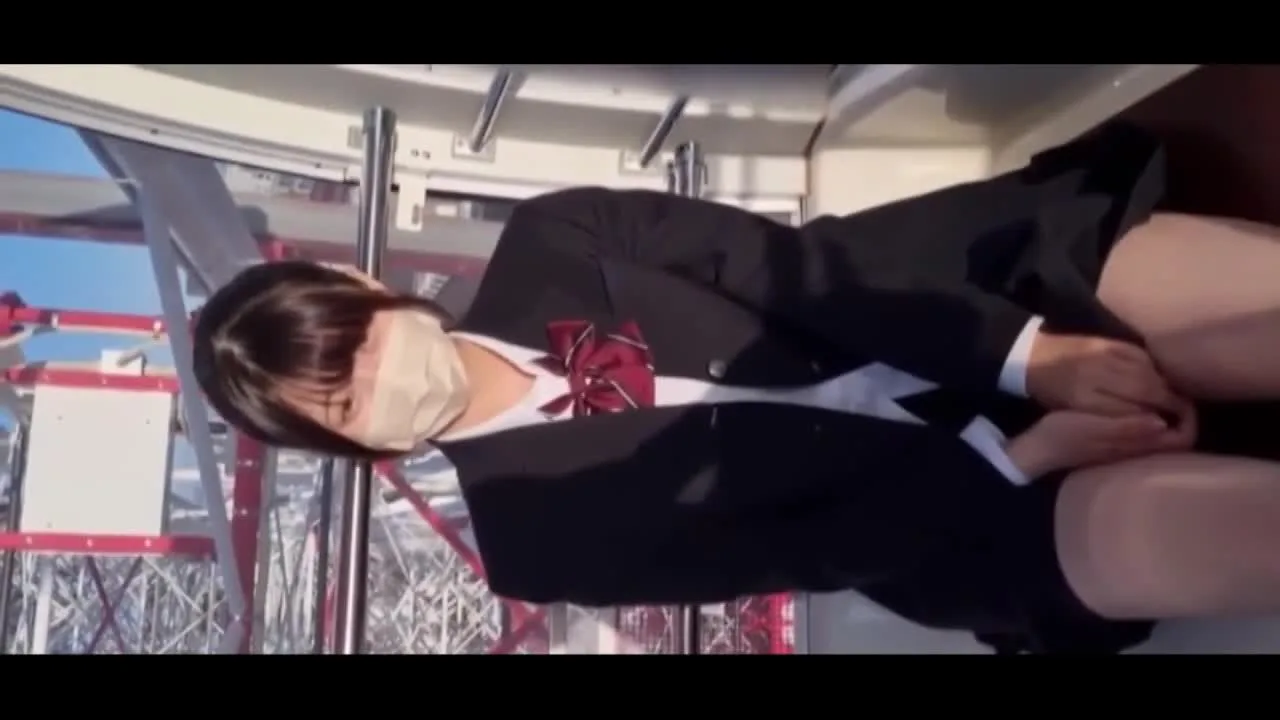 初めての待ち合わせ、手を繋いでホテルへ… - FC2 Video