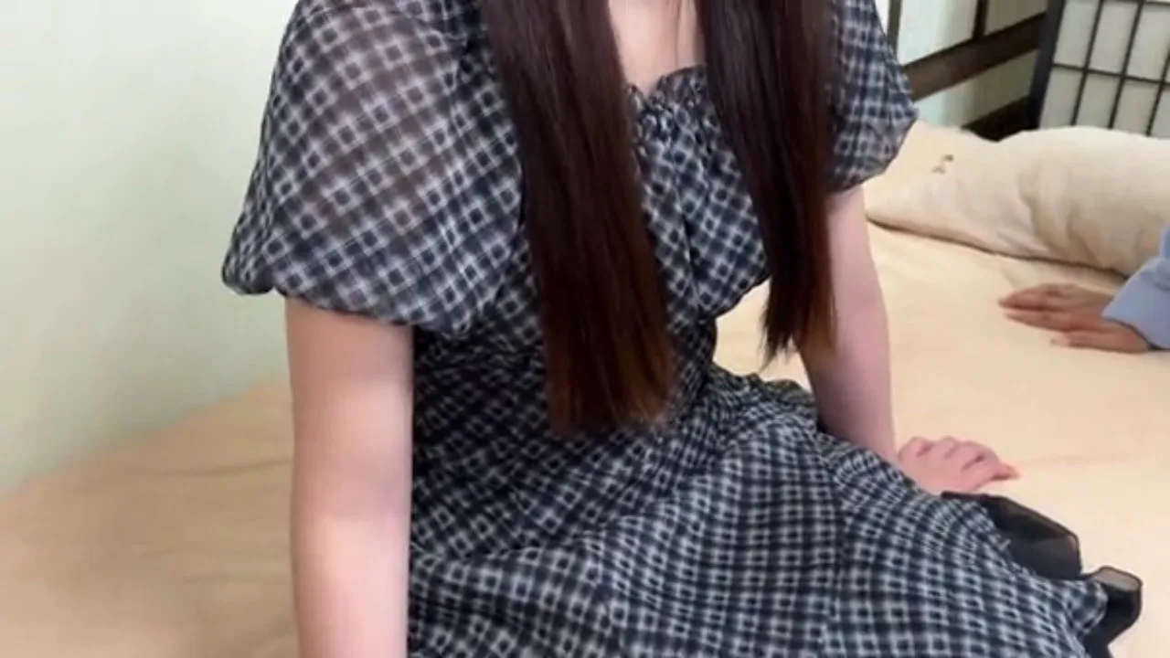 【完全素人19歳】カワイイ♡エロすぎ♡感度抜群♡もぅダメ…とクタクタにさせてから大量中出し！！ - FC2 Video - 357539