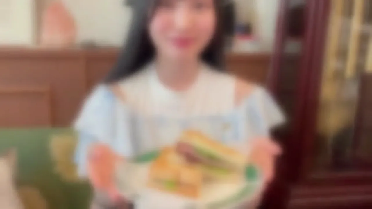 みおちゃん衝撃の卒業理由をラストに告白!!野外露出にもチャレンジしました!卒業作品後編! - FC2 Video - 364008