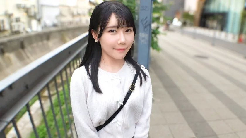 【四ッ葉かな】感じやすいミニマム系女子…エロい身体は後ろから突かれて何度も何度もイキまくり! - FC2 Video - 365918