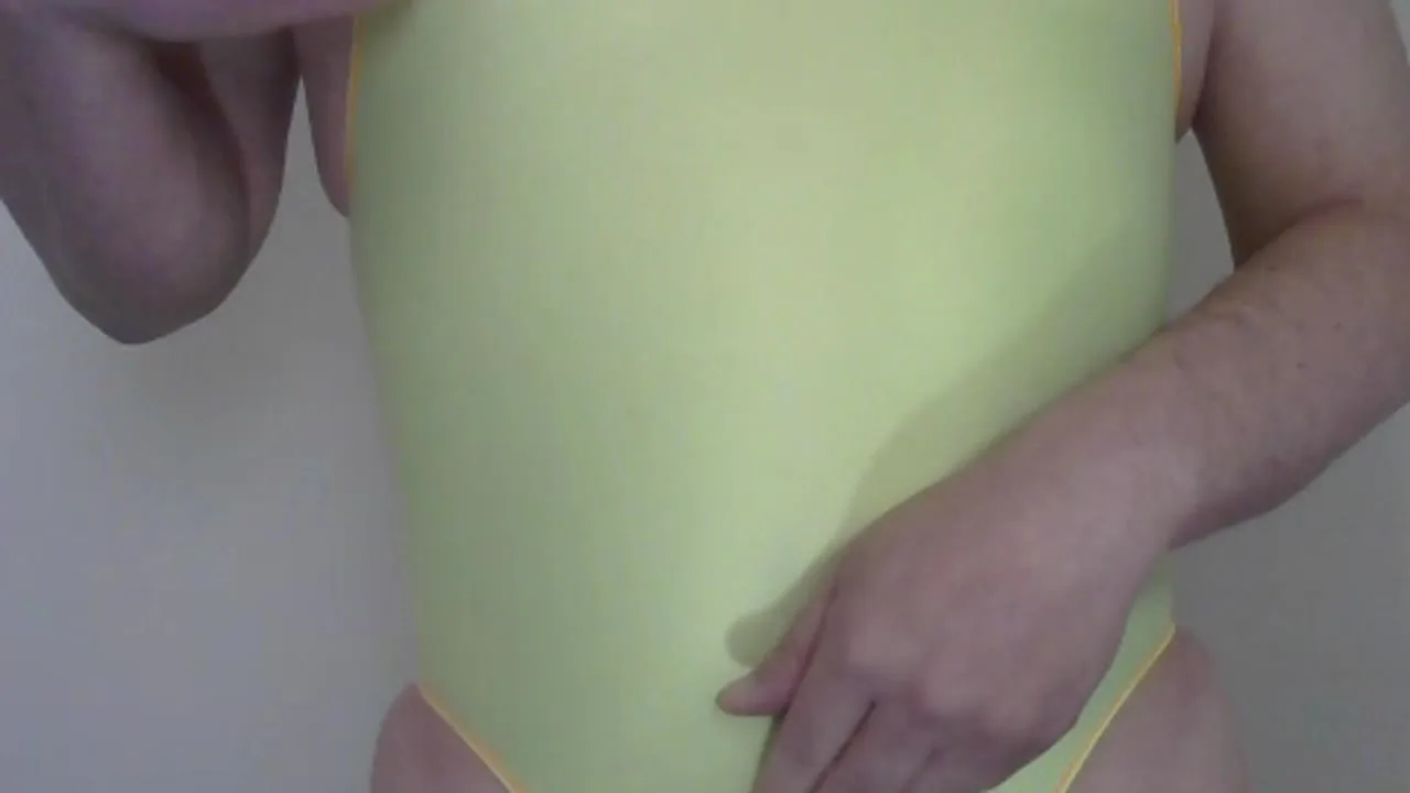 競泳水着を着てみた - FC2 Video - 367792